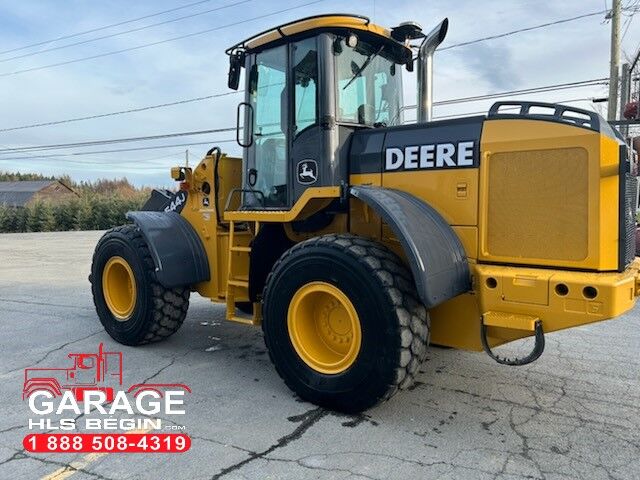 <p><strong>SERVICE DE R&Eacute;PARATION, CARROSSERIE ET PEINTURE</strong></p>
<p>Nous vous offrons un service de r&eacute;paration de carrosserie et de peinture.</p>
<p>Si vous &ecirc;tes int&eacute;ress&eacute; par notre service, contactez nous au 418-228-4319 pour prendre un rendez-vous.</p>