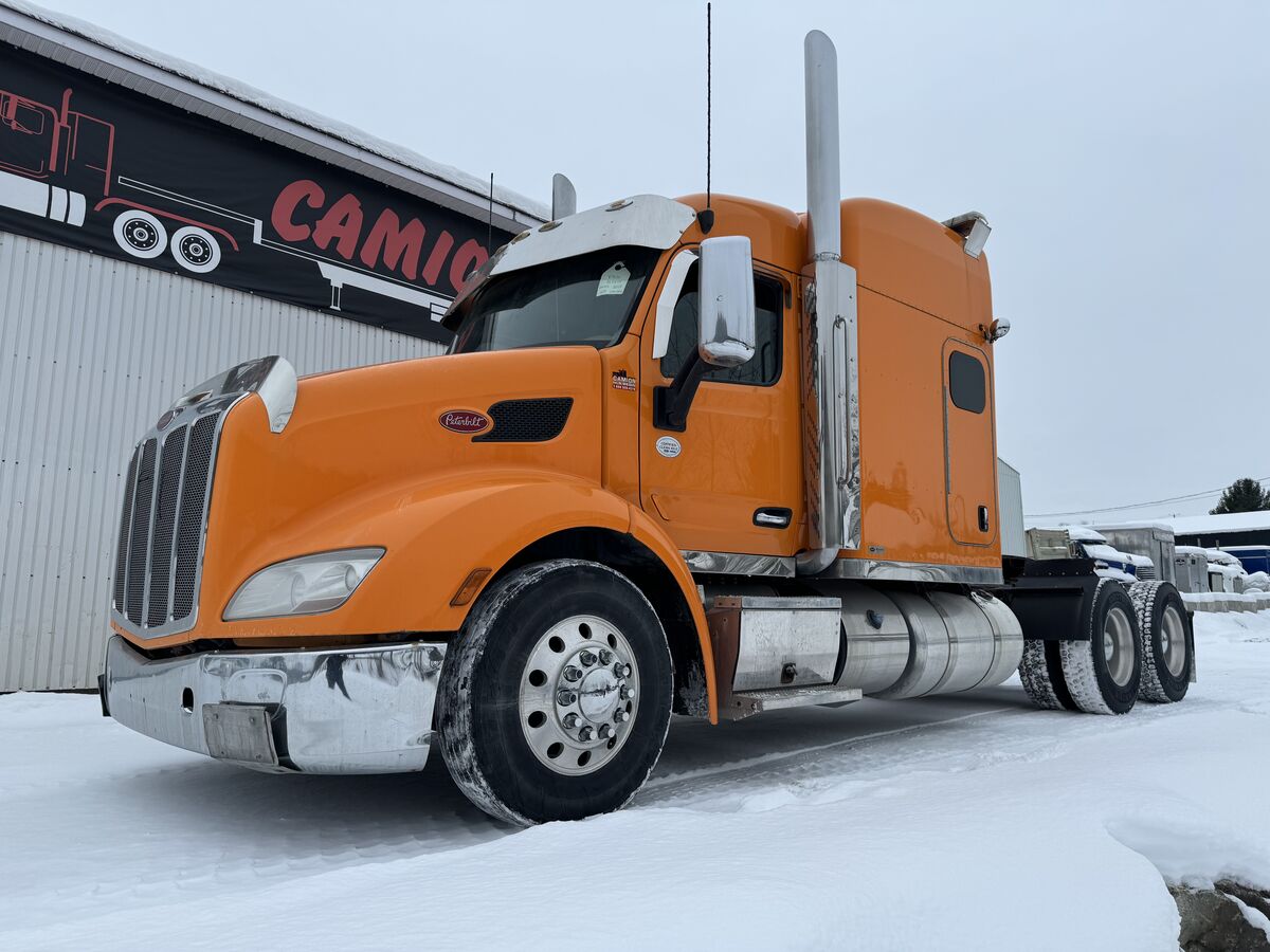 <p>No. de stock: F1120<br /> <br /> SP&Eacute;CIFICATIONS - CAMION:<br /> <br /> - No. de stock: F1120<br /> - Marque: PETERBILT<br /> - Mod&egrave;le: 579<br /> - Ann&eacute;e: 2017<br /> - Kilom&eacute;trage: 1 037 379<br /> - Nombre d&rsquo;heure : 20968.9<br /> - Couleur ext&eacute;rieur: ORANGE<br /> - Couleur int&eacute;rieur: TAUPE<br /> - Portes: 2<br /> - PNBV: 23746 KG / 52 350 LBS<br /> - &Eacute;chappement: DOUBLE<br /> - Filtreur: INTERNES<br /> - Moteur: PACCAR MX13 12.9L <br /> - Puissance: 500HP<br /> - Couple: 1,650 @ 900<br /> - Frein moteur Jacob: OUI<br /> - Freins: AIR, TAMBOUR<br /> - Roues AV: 22.5 X 8.25<br /> - Roues AR: 22.5 X 8.25<br /> - Pneus AV: 11R22.5<br /> - Pneus AR: 11R22.5<br /> - &Eacute;cartement d'essieux: 52''<br /> - Essieu AV: 5602.0 KG / 12 350 LBS<br /> - Essieux AR: 40 000 LBS<br /> - Traction: 3/4 LOCK<br /> - Transmission: 18 VITESSE, EATON FULLER<br /> - Diff&eacute;rentiel: EATON 40 000 LBS<br /> - Ratio: 3.58<br /> - Suspension: PACCAR<br /> - Ch&acirc;ssis : SIMPLE<br /> - CA : 93''<br /> - Couchette: 68 ''<br /> - Empattement: 234 ''<br /> - &Eacute;quipement:<br /> - S.A.A.Q.:&nbsp;REPARATIONS FAITES RESTE A CONFORMER<br /> - Prix: 60 000$ inspect&eacute; &agrave; la vente<br /> <br /> GARAGE HLS BEGIN<br /> 8615, 127E RUE EST,<br /> SAINT-GEORGES, QC G5Y 5B9<br /> PIERRE FORTIN, VENDEUR 418-209-3652<br /> SI OCCUP&Eacute; MICHA&Euml;L B&Eacute;GIN, VENDEUR 418-225-6990<br /> <br /> #mack #volvo #western #kenworth #sterling #freightliner#freight #gmc #ford #dodge #peterbilt #inter #international #autocar #isuzu #fuso #westernstar #hino #MX13 #paccar</p>
