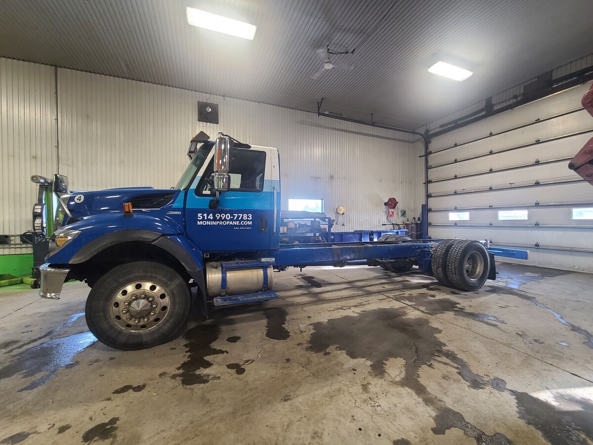 <p><strong data-renderer-mark=